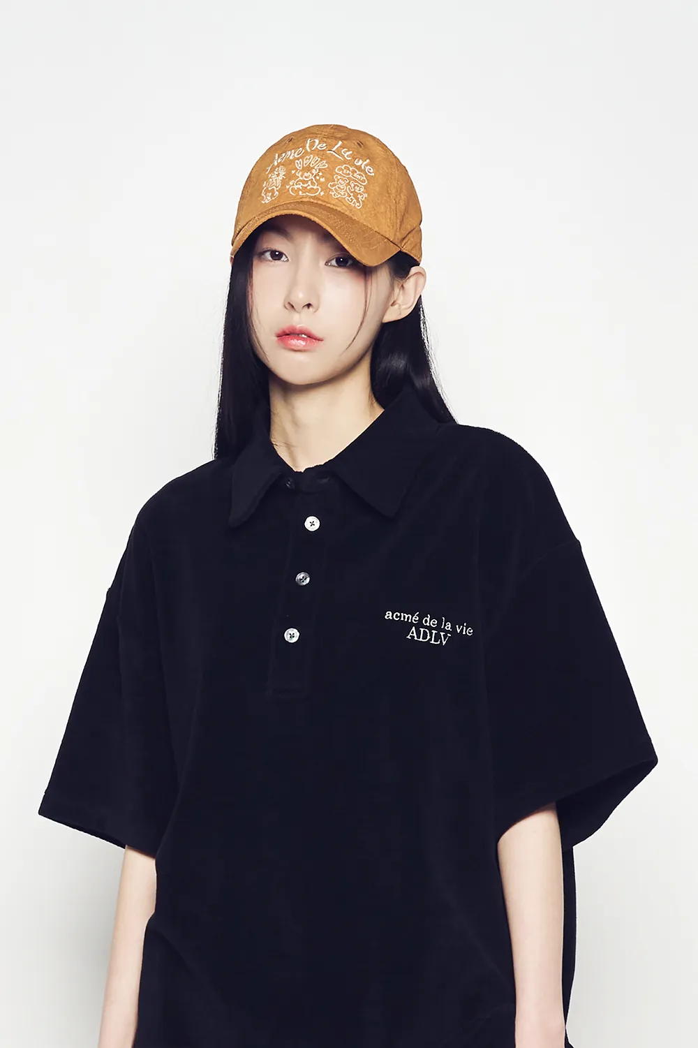 Quần Short Terry Logo Embo Đen - Ảnh 3